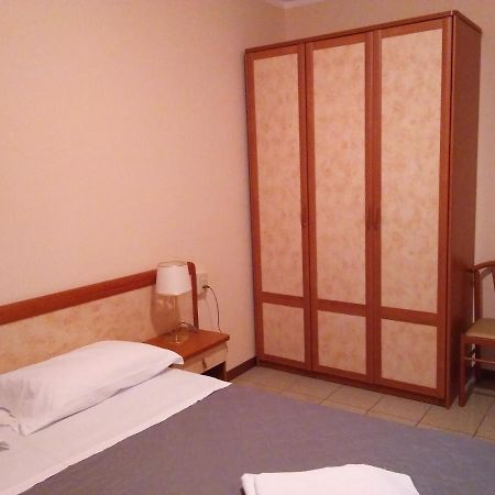 Hotel Rose&Crown コッレッジョ エクステリア 写真
